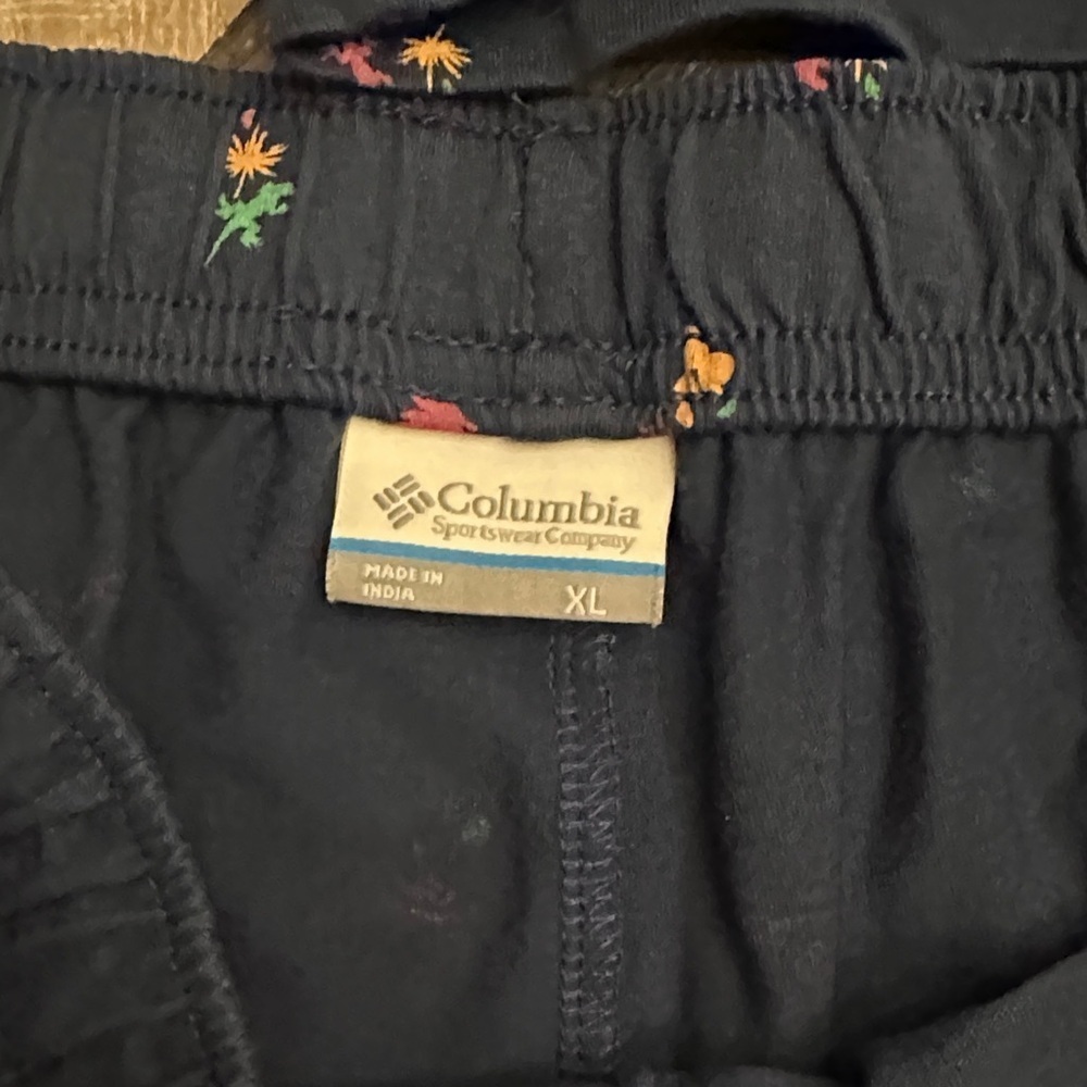 Women’s Columbia pajama set - Picture 4 of 6